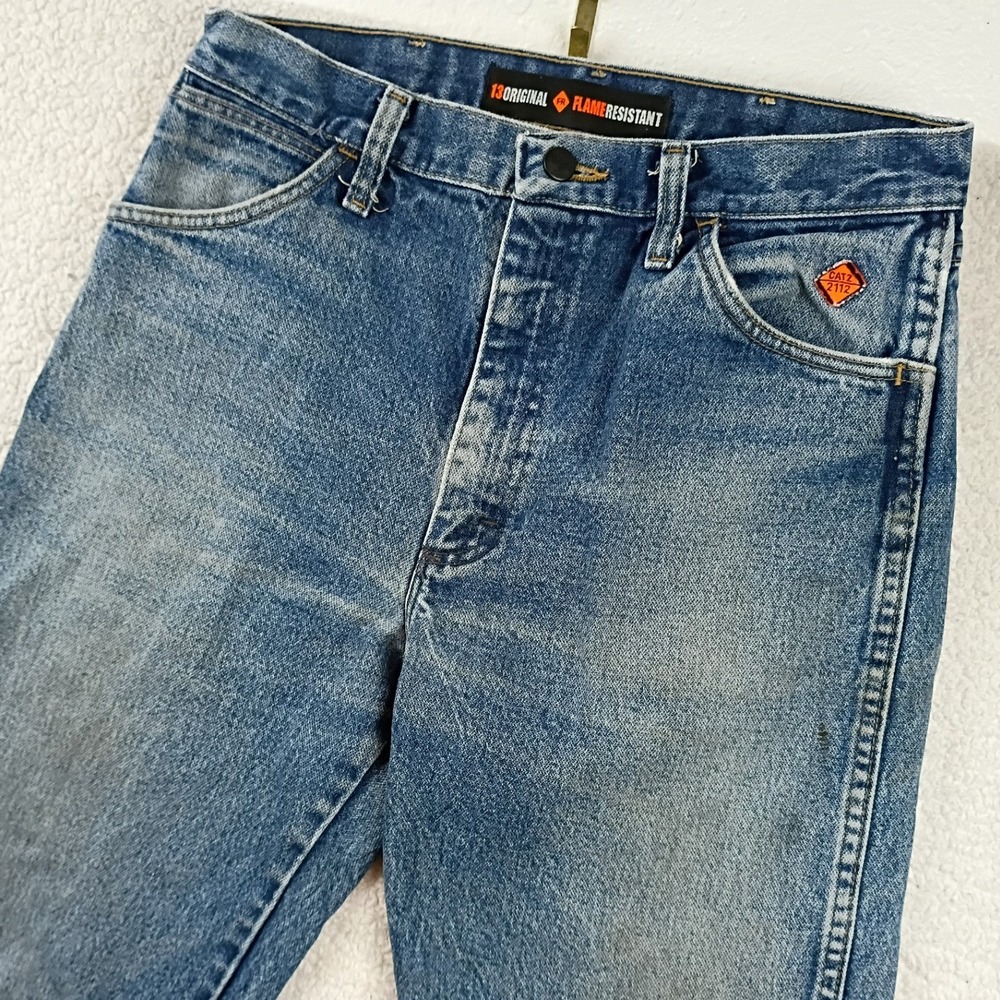 Wrangler FR Jeans Mens 30x35 Blue Flame Resistant 13MWZ Cowboy Cut Work Denim - Picture 3 of 11